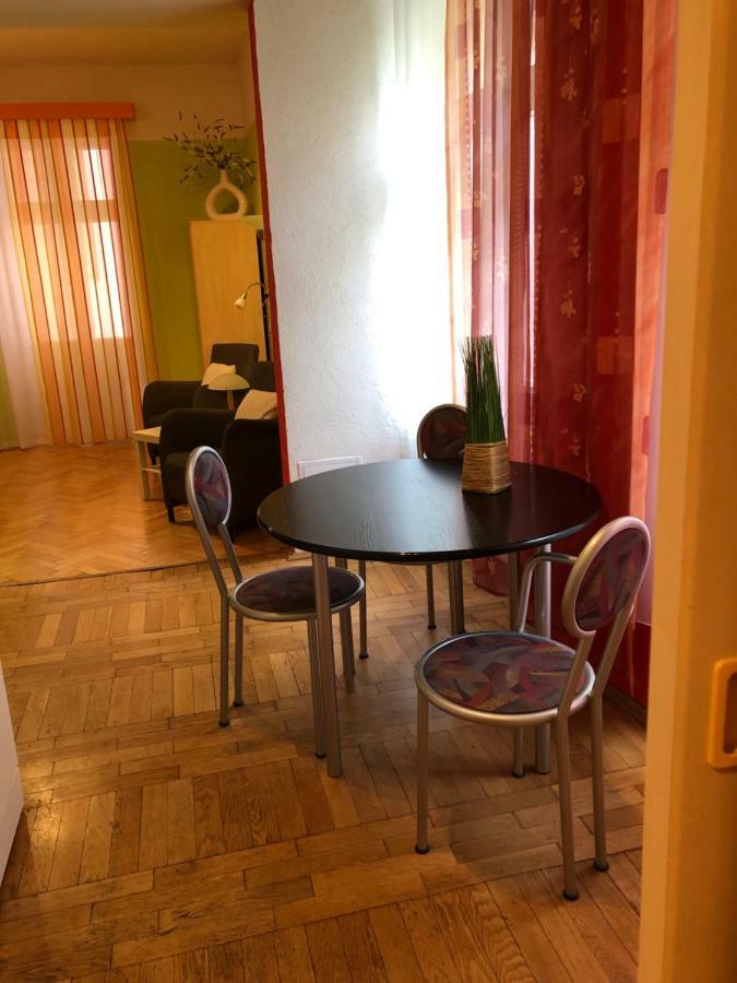 Apartmán Orchidej u Vřídla KLV Exterior foto